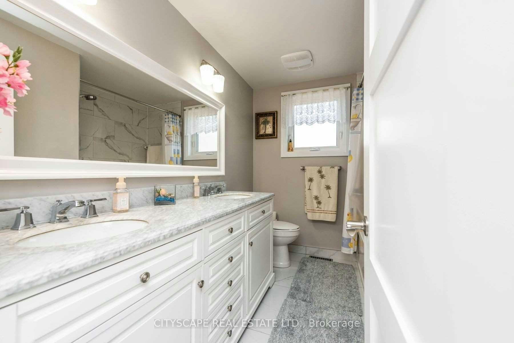 Upper-2724 Lakeshore Boulevard W, Toronto, ON, M8V 1G8 - 35
