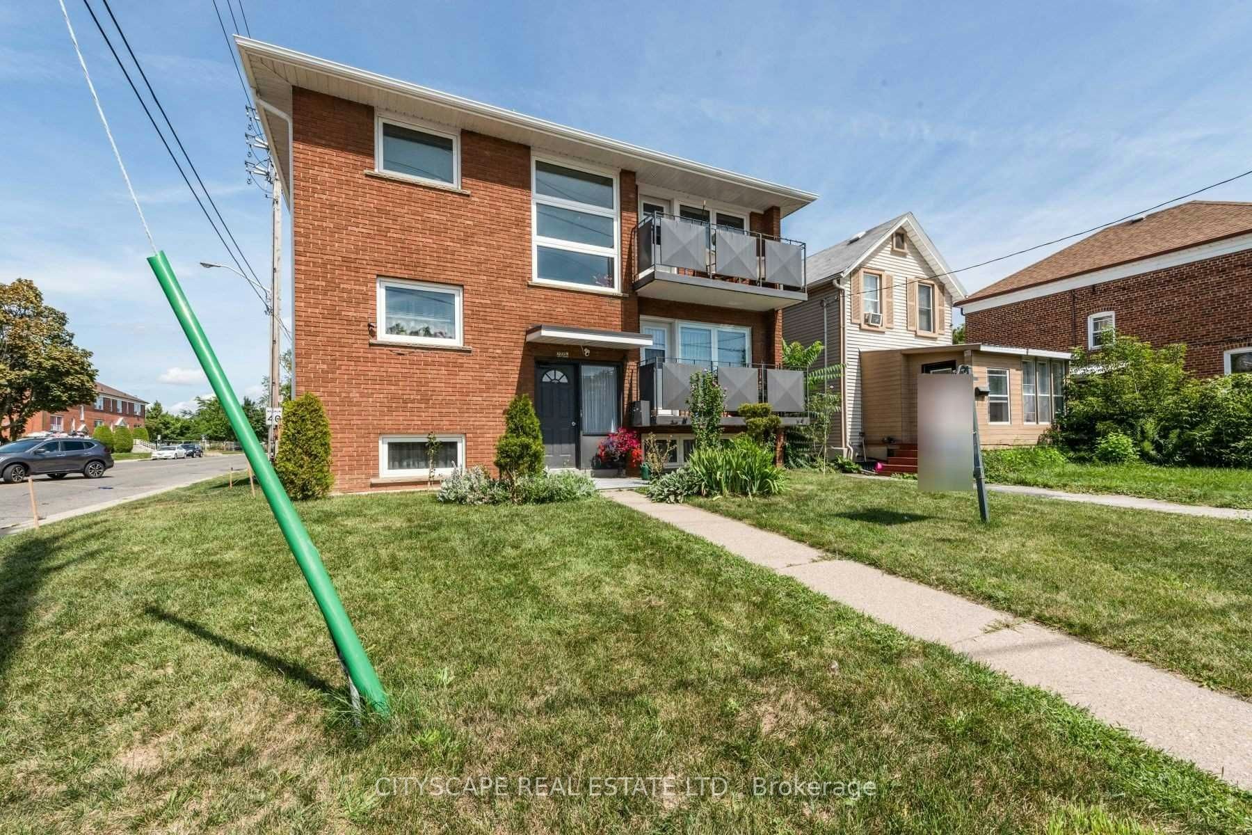 Upper-2724 Lakeshore Boulevard W, Toronto, ON, M8V 1G8 - 2