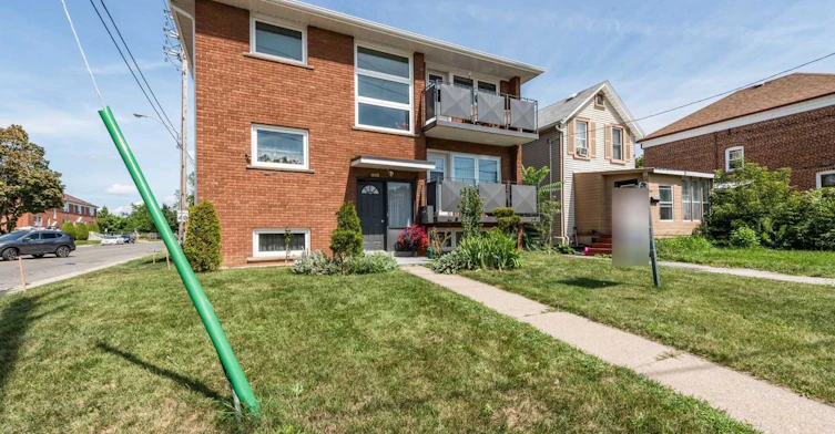 Upper-2724 Lakeshore Boulevard W, Toronto, ON, M8V 1G8 - 2