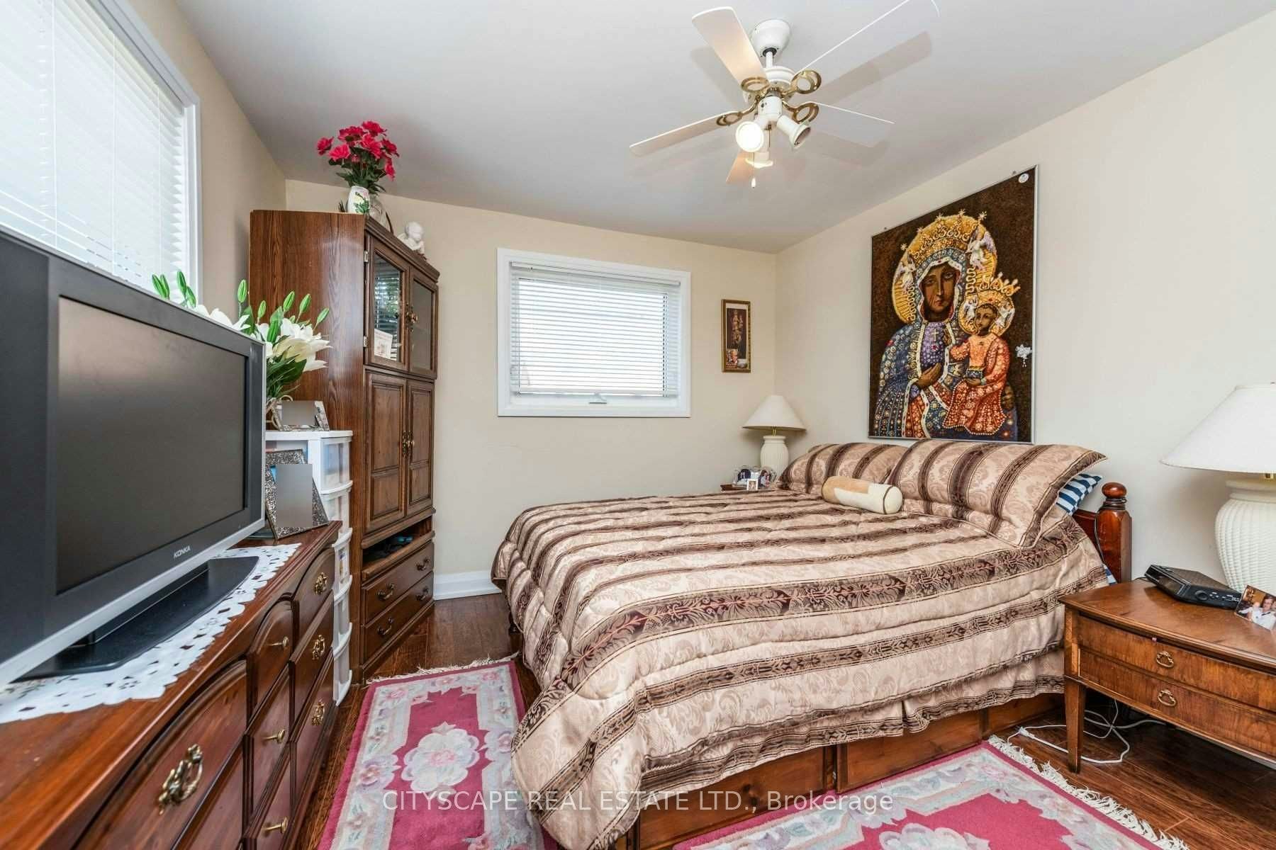 Upper-2724 Lakeshore Boulevard W, Toronto, ON, M8V 1G8 - 32