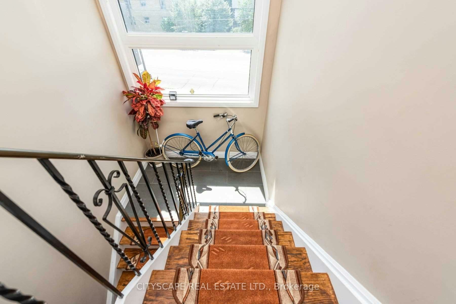 Upper-2724 Lakeshore Boulevard W, Toronto, ON, M8V 1G8 - 11