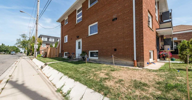 Upper-2724 Lakeshore Boulevard W, Toronto, ON, M8V 1G8 - 38