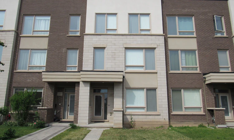 3129 Ernest Appelbe Boulevard