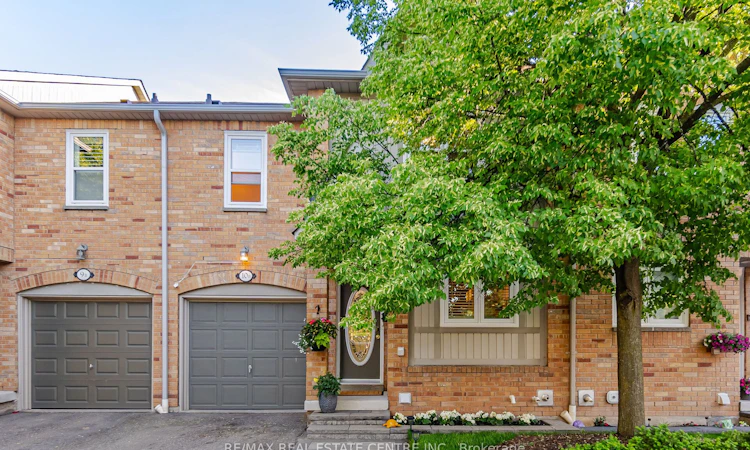 10B-5865 Dalebrook Crescent