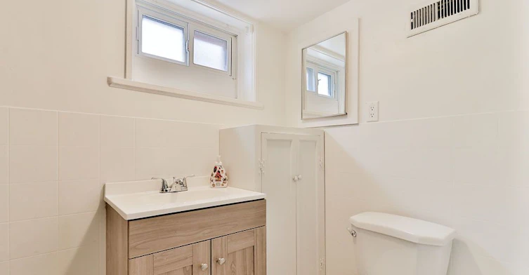 BSMT-43 Bertram Street, Toronto, ON, M6M 3S5 - 7
