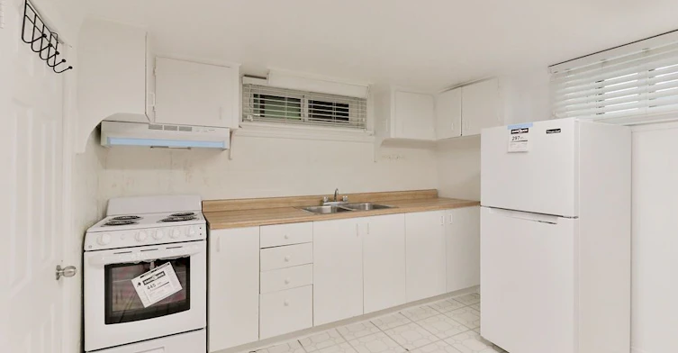 BSMT-43 Bertram Street, Toronto, ON, M6M 3S5 - 4
