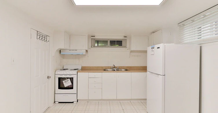 BSMT-43 Bertram Street, Toronto, ON, M6M 3S5 - 3