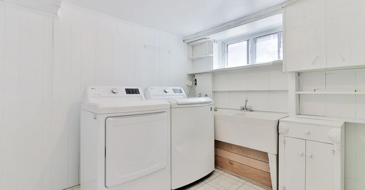 BSMT-43 Bertram Street, Toronto, ON, M6M 3S5 - 11