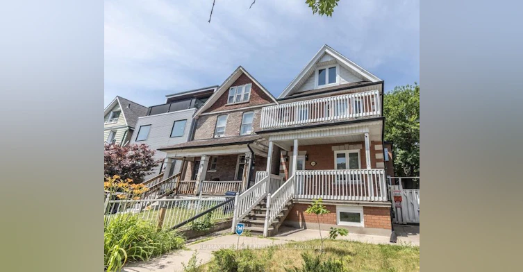 Lower-3208 Dundas Street W, Toronto, ON, M6P 2A3