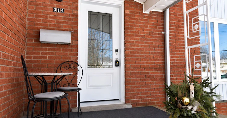 314 Bevan Drive, Burlington, ON, L7L 4L2 - 3