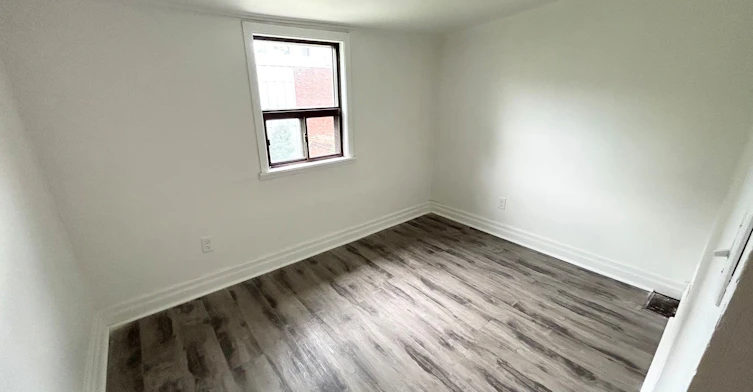 291 Wallace Avenue, Toronto, ON, M6P 3N2 - 9