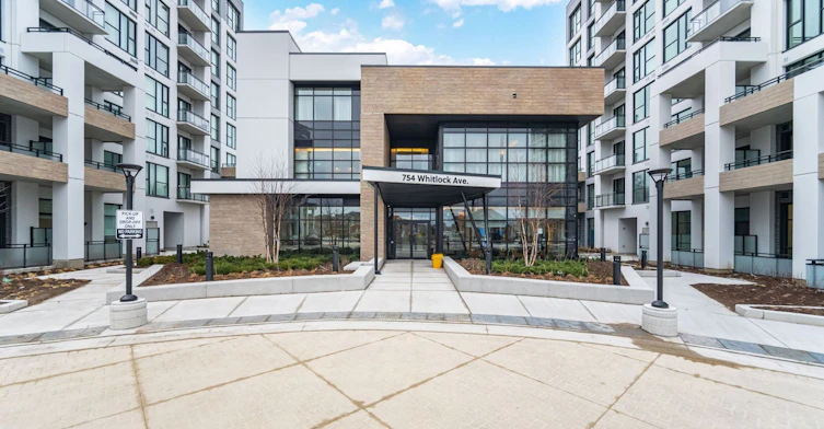 318-740 Whithlock Avenue, Milton, ON, L9E 2B6 - 2