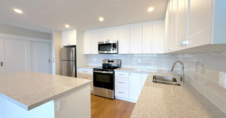 916-165 La Rose Avenue, Toronto, ON, M9P 3S9 - 5