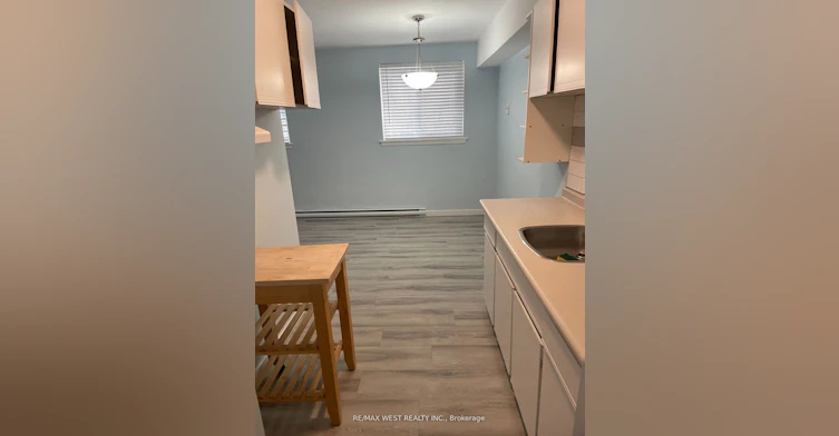 101-2365 Marine Drive, Oakville, ON, L6L 1C5 - 9