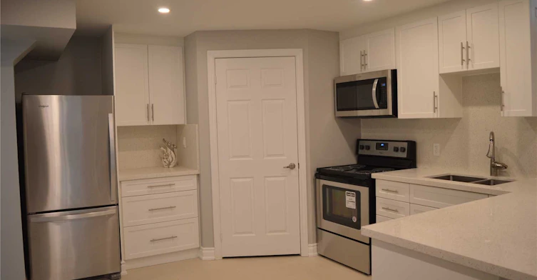 Basement-5332 Floral Hill Crescent, Mississauga, ON, L5V 1V2 - 2