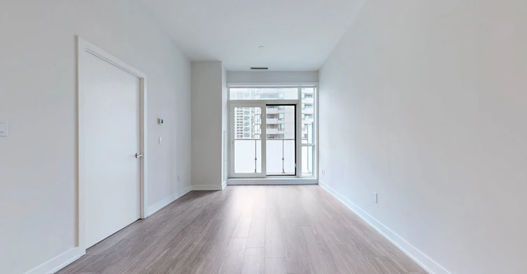 424-430 Square One Drive, Mississauga, ON, L5B 0L6 - 8