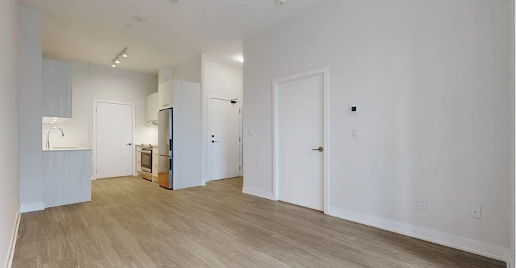 424-430 Square One Drive, Mississauga, ON, L5B 0L6 - 10