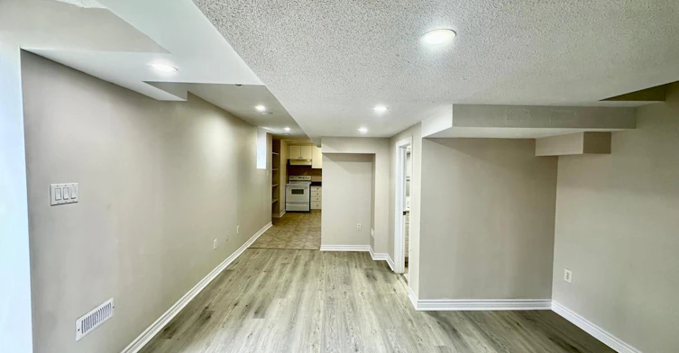 BSMNT-5991 Whitehorn Avenue, Mississauga, ON, L5V 3B5 - 4