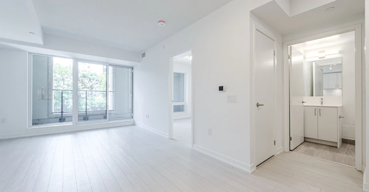 209-4010 Eglinton Avenue, Toronto, ON, M9A 0G5 - 9