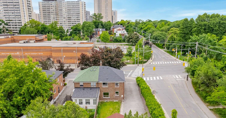 111 Keele Street, Toronto, ON, M6P 2J8 - 32
