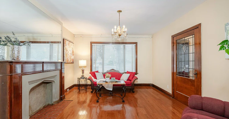 111 Keele Street, Toronto, ON, M6P 2J8 - 4