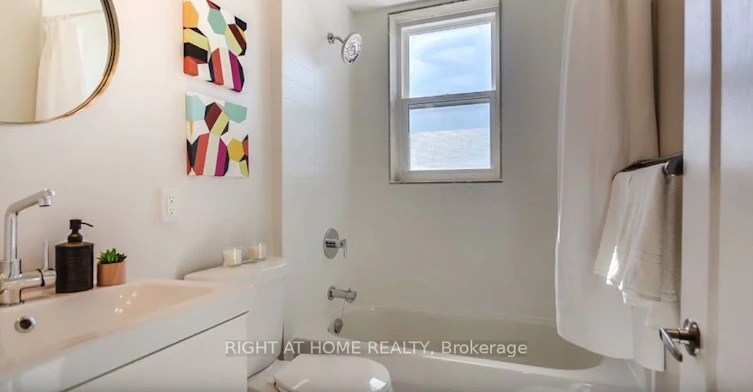 Upper-2083 Davenport Road, Toronto, ON, M6N 1C9 - 4