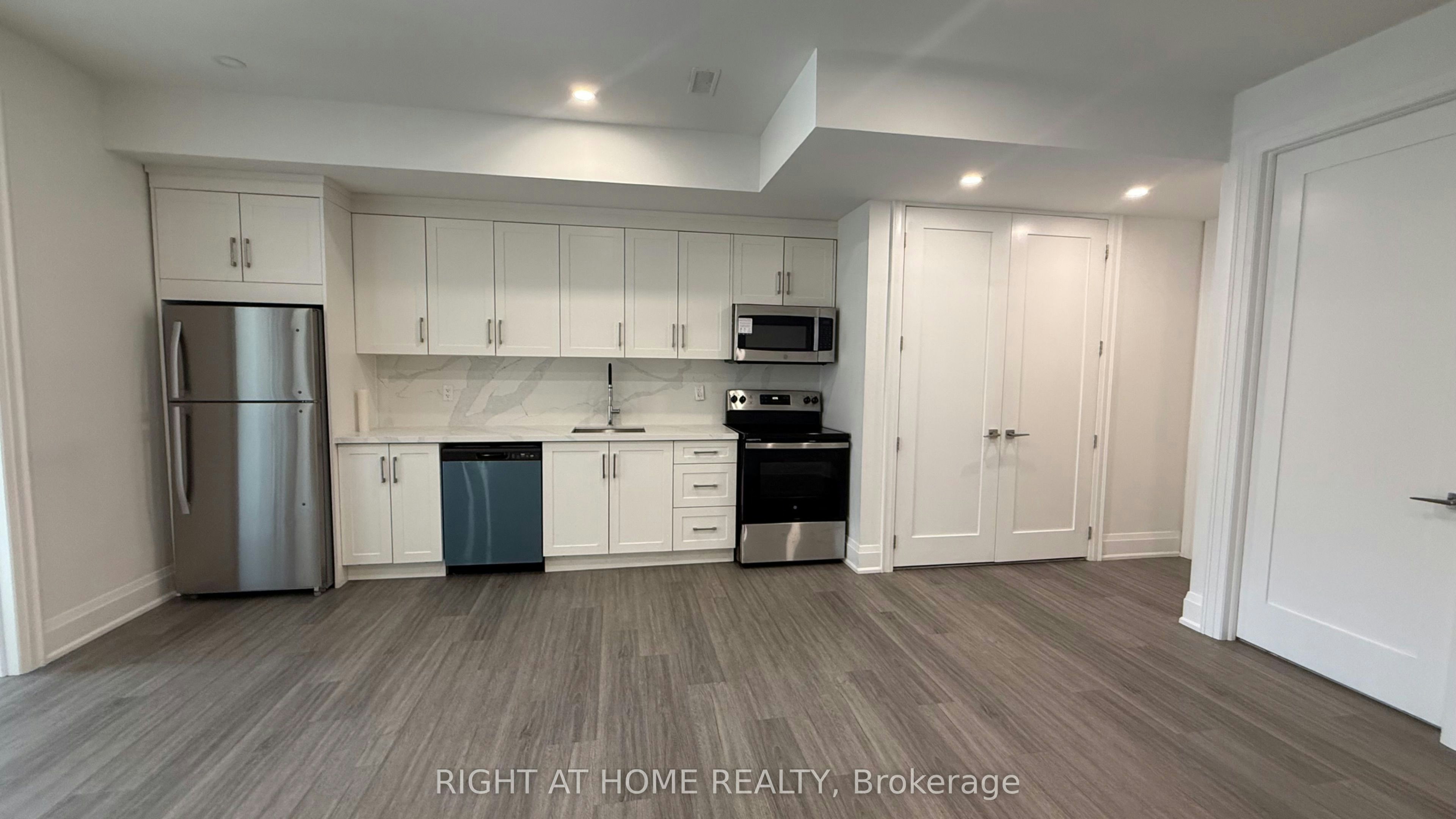 Lower-21 Antonio Court, Toronto, ON, M9L 0A4 - 9