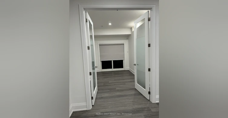 Lower-21 Antonio Court, Toronto, ON, M9L 0A4 - 4