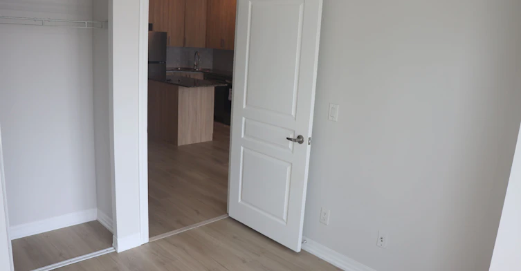 2808-223 Webb Drive, Mississauga, ON, L5B 0E8 - 10
