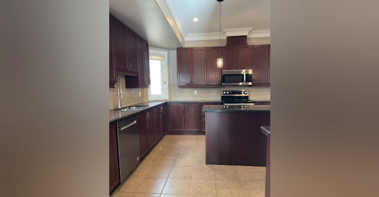 9-587 Thompson Road S, Milton, ON, L9T 7Z2
