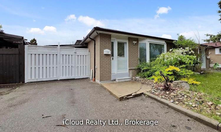 19 Flamingo Crescent