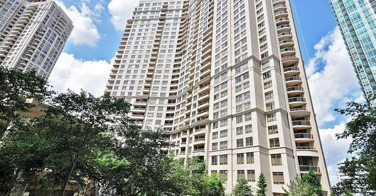 3034-3888 Duke Of York Boulevard, Mississauga, ON, L5B 4P5