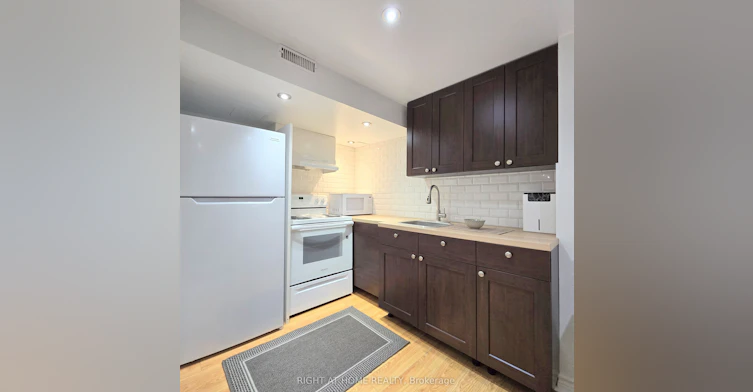 Lower-47 Mare Crescent, Toronto, ON, M9W 7E8 - 10