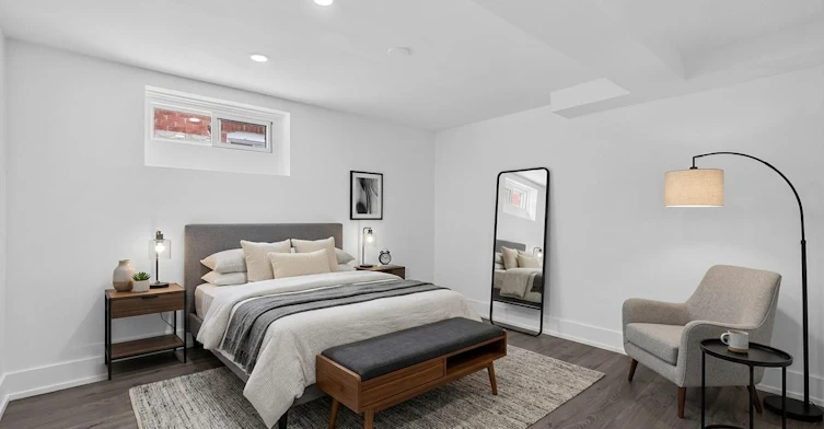 Lower-57 Miranda Avenue, Toronto, ON, M6E 4G3 - 12