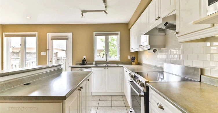 177 Littlewood Drive, Oakville, ON, L6H 6T8 - 4
