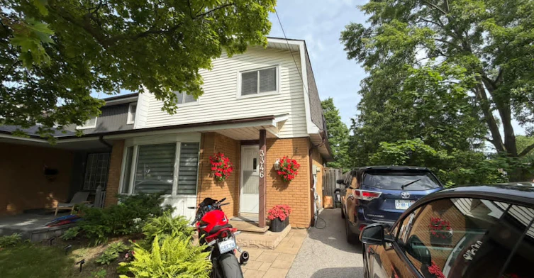 3346 Chokecherry Crescent, Mississauga, ON, L5L 1A9