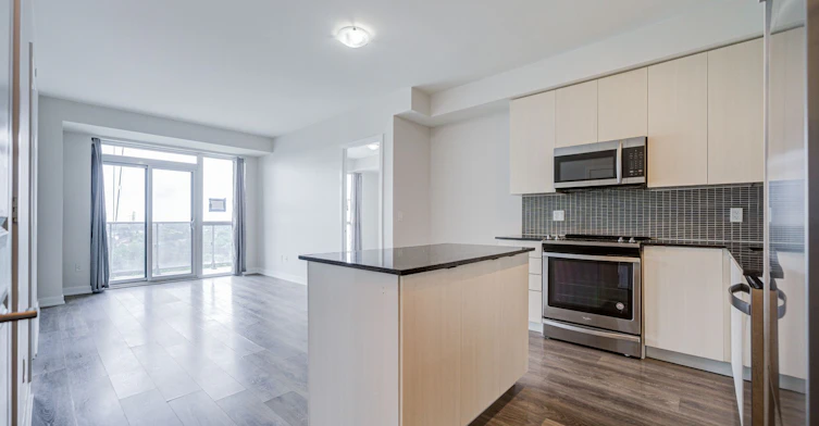 806-4655 Glen Erin Drive, Mississauga, ON, L5M 0Z1 - 4