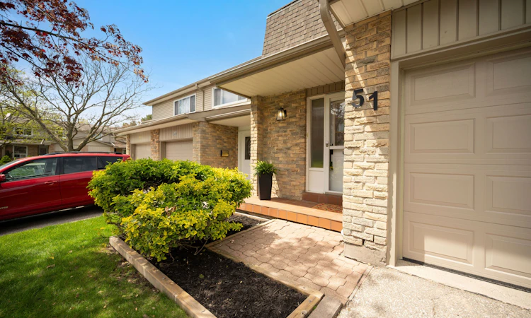 51-5536 Montevideo Road