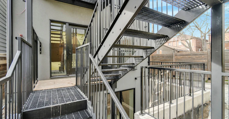 04-625 Harvie Avenue, Toronto, ON, M6E 4M4 - 22