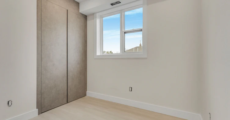 04-625 Harvie Avenue, Toronto, ON, M6E 4M4 - 15