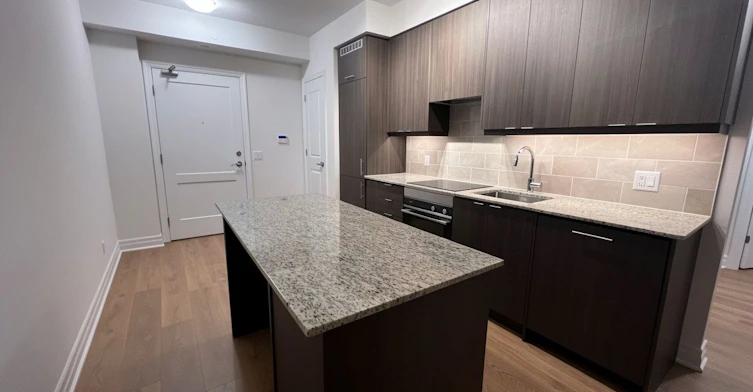 30 Elm Drive W, Mississauga, ON, L5B 0N6 - 4