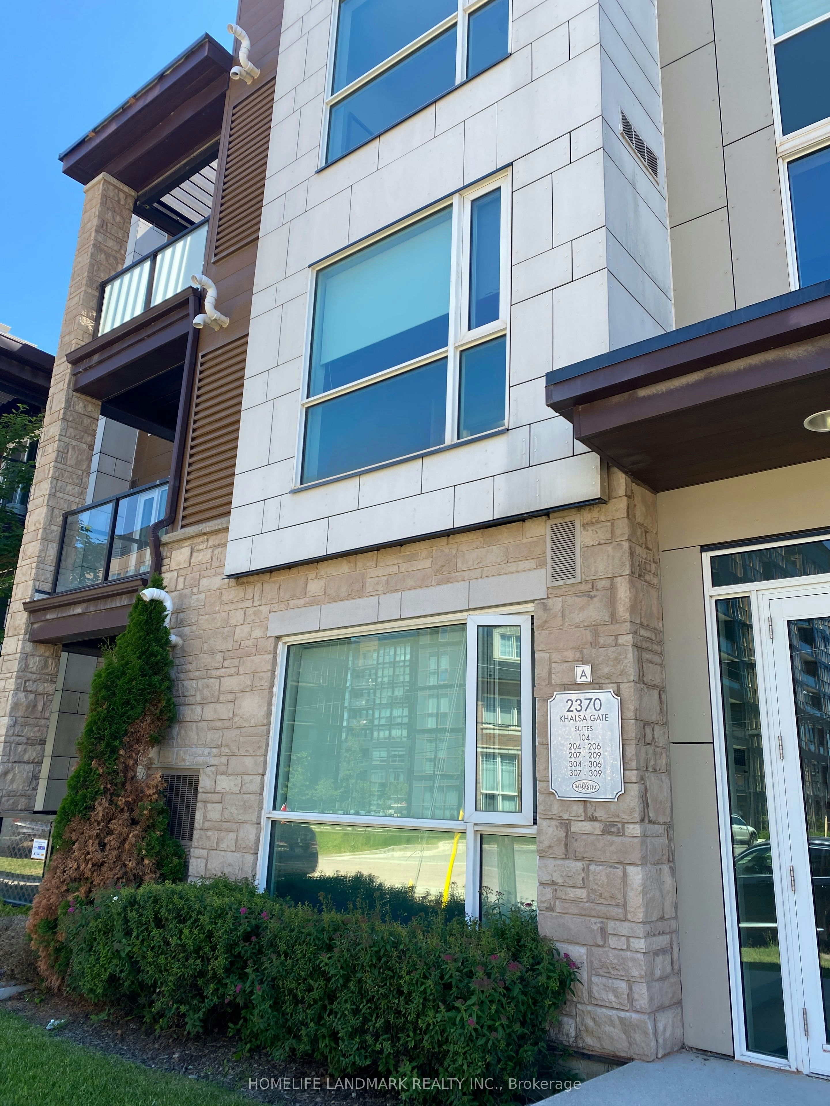 204-2370 Khalsa Gate, Oakville, ON, L6M 0P5 - 2