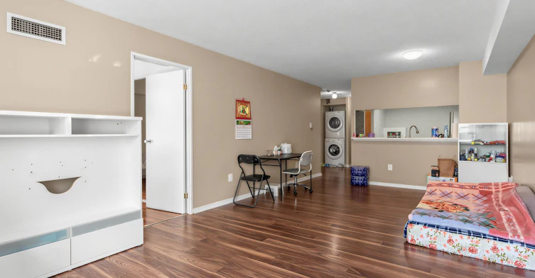 204-300 Webb Drive, Mississauga, ON, L5B 3W3 - 9