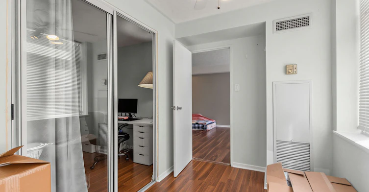 204-300 Webb Drive, Mississauga, ON, L5B 3W3 - 23