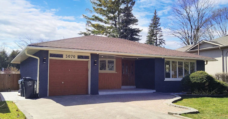 3070 O'hagan Drive, Mississauga, ON, L5C 2C5