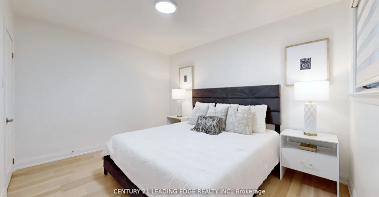 3070 O'hagan Drive, Mississauga, ON, L5C 2C5 - 13
