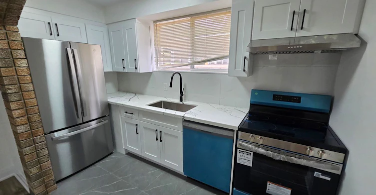 Lower Unit-2636 Crystalburn Avenue, Mississauga, ON, L5B 2N8 - 2