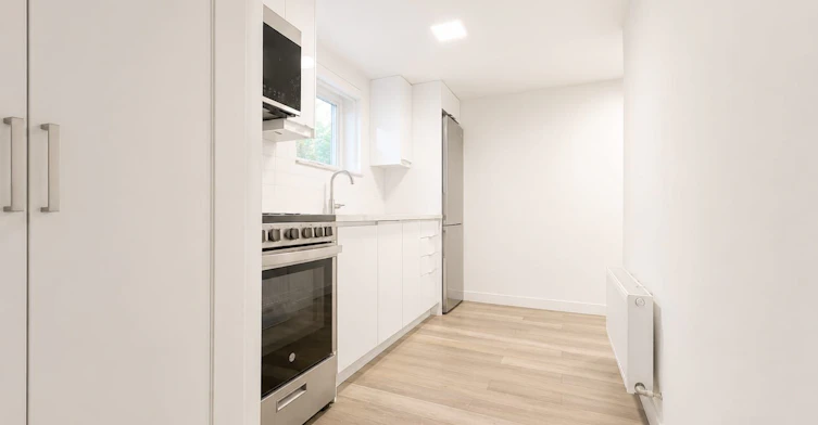 1-521 Browns Line, Toronto, ON, M8W 3V1