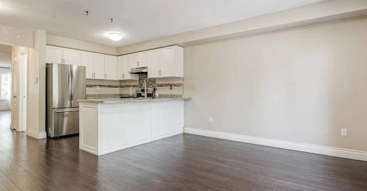 2163 Oakpoint Road, Oakville, ON, L6M 3N1 - 8