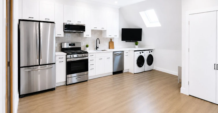 Garden Suite-58 Aura Lea Boulevard, Toronto, ON, M9M 1K5 - 5